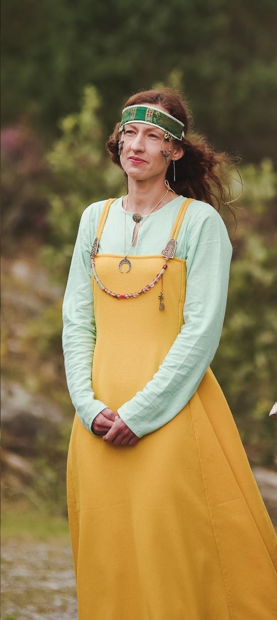 Apron Dresses | Smokkr (Selekjole) - MIMIRS SAUM