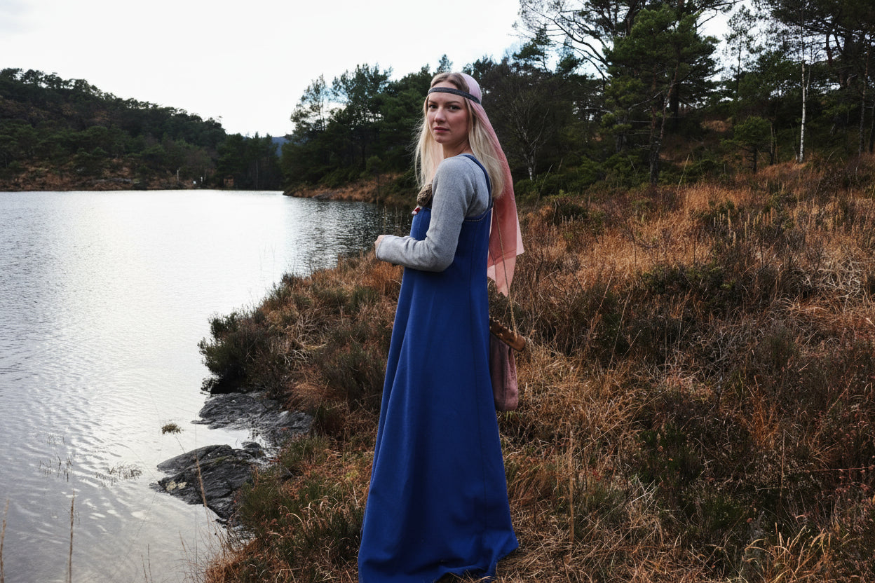 • ÅSA • Hand - Sewn Viking Age Four - Panel Apron Dress in Natural Shades | Premium Thin Twill Wool (290 g/m²) | Based on Finds from Birka, Haithabu, York & Dublin - MIMIRS SAUM