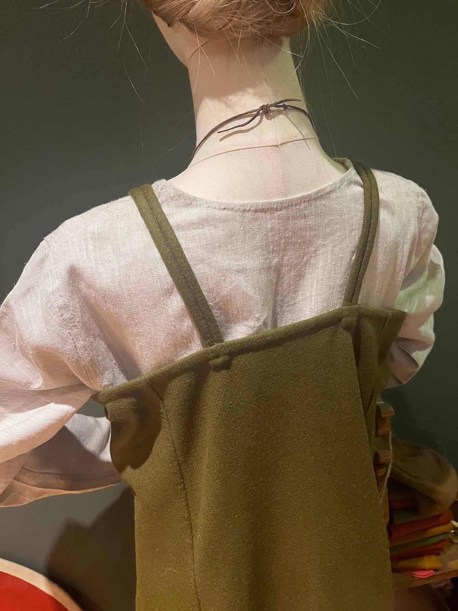 • ÅSA • Hand - Sewn Viking Age Four - Panel Apron Dress in Natural Shades | Premium Thin Twill Wool (290 g/m²) | Based on Finds from Birka, Haithabu, York & Dublin - MIMIRS SAUM
