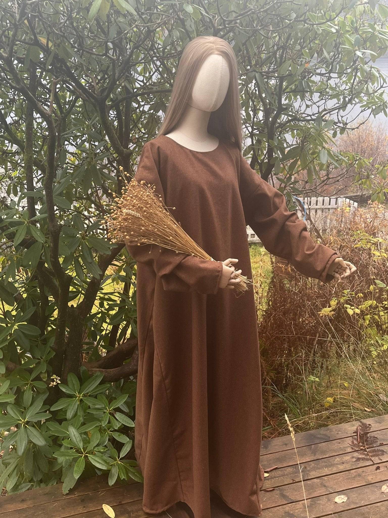 • ASTRID • Viking Age Woolen Dress with 2 gores - MIMIRS SAUM