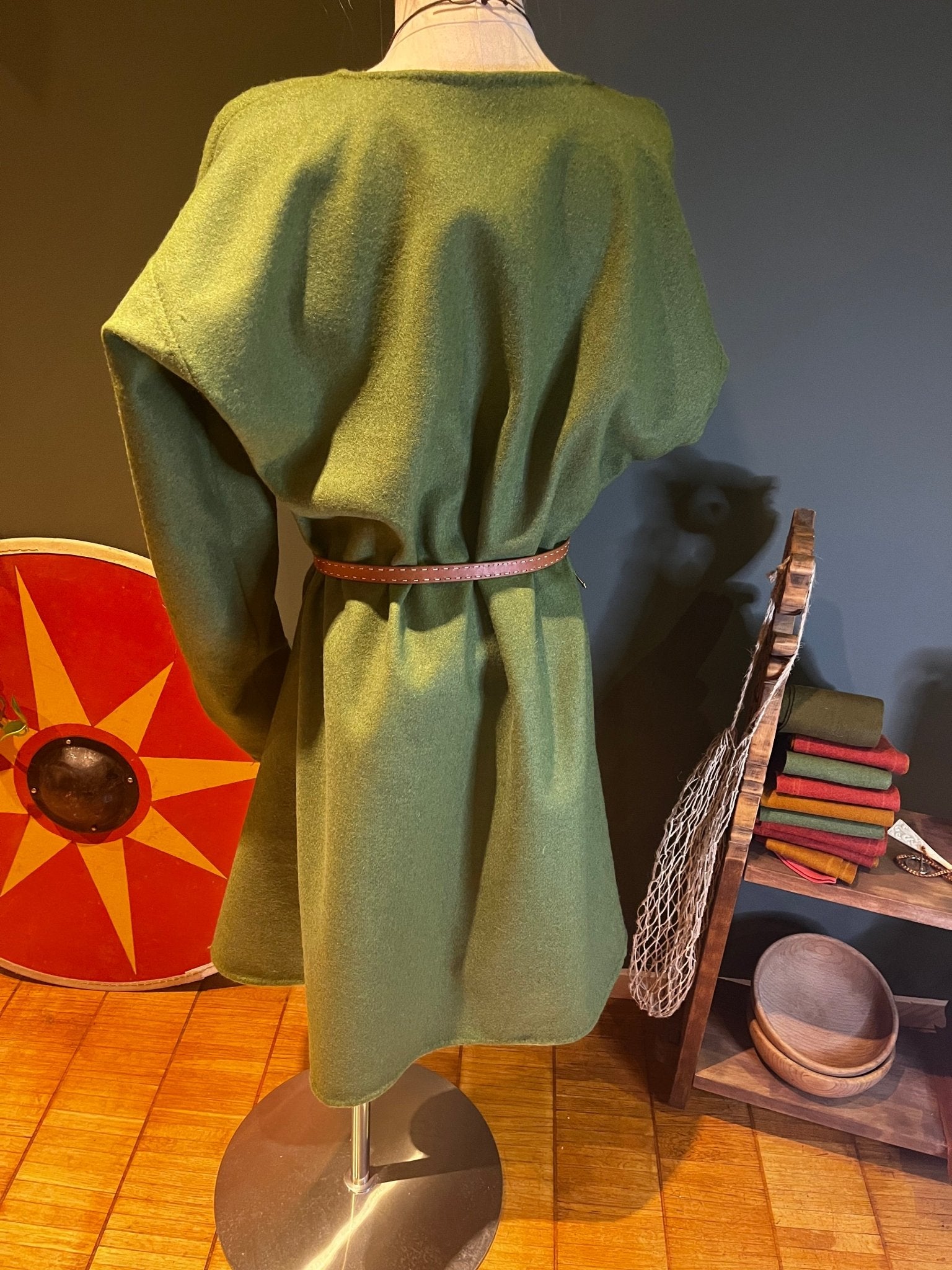 • ERIK • Hand - Sewn Viking Age Woolen Tunic with Two Gores in Thin Twill (290g/m²) - GREEN & BLUE Shades | Based on Birka Graves Bj.735, Bj.739, Bj.944, Bj.465, Bj.731, Bj.832, Bj.958 & Bj.968 - MIMIRS SAUM