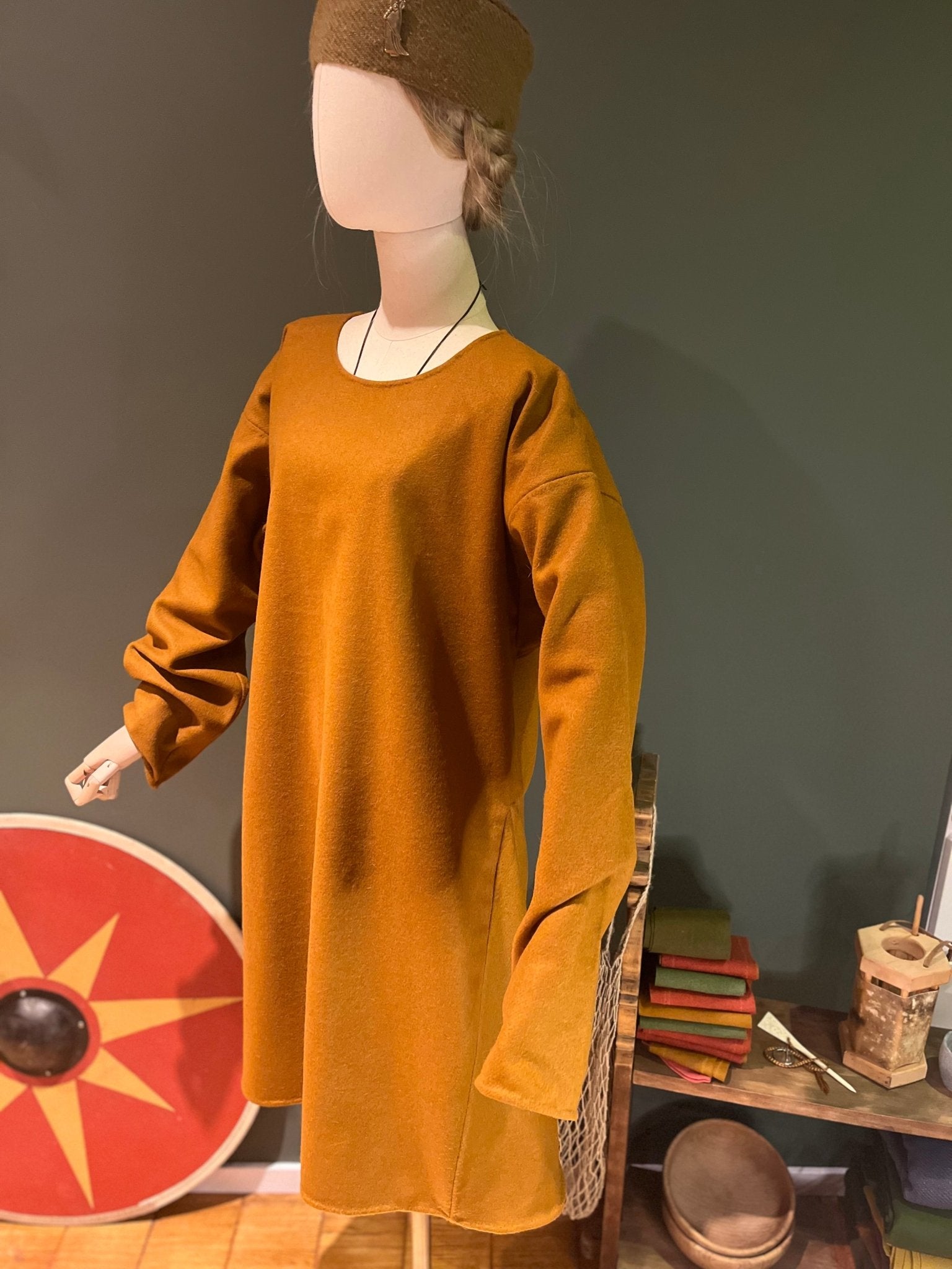 • ERIK • Hand - Sewn Viking Age Woolen Tunic with Two Gores in Thin Twill (290g/m²) - NATURAL Shades | Based on Birka Graves Bj.735, Bj.739, Bj.944, Bj.465, Bj.731, Bj.832, Bj.958 & Bj.968 - MIMIRS SAUM