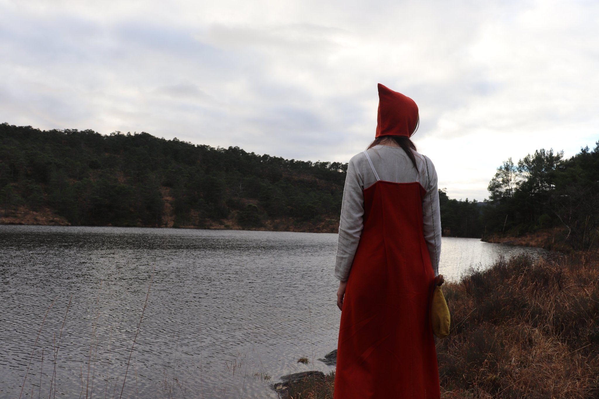 • FREYDIS • Hand - Sewn Viking Age Apron Dress in Green & Blue Shades | Premium Thin Twill Wool (290 g/m²) | Based on Haithabu Harbor Fragments H14A, H14B & Graves 159/1960, 182 - 185/1960 - MIMIRS SAUM