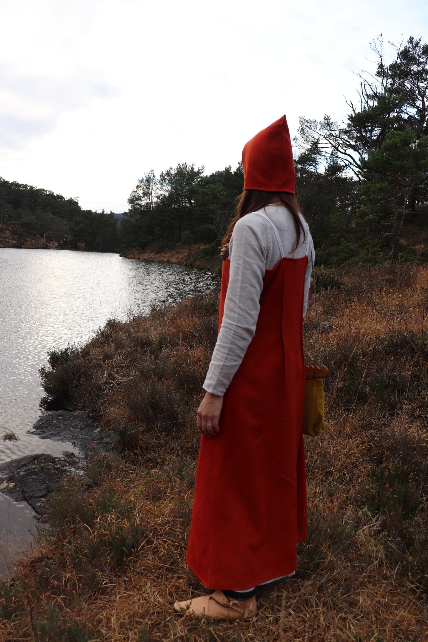 • FREYDIS • Hand - Sewn Viking Age Apron Dress in Green & Blue Shades | Premium Thin Twill Wool (290 g/m²) | Based on Haithabu Harbor Fragments H14A, H14B & Graves 159/1960, 182 - 185/1960 - MIMIRS SAUM