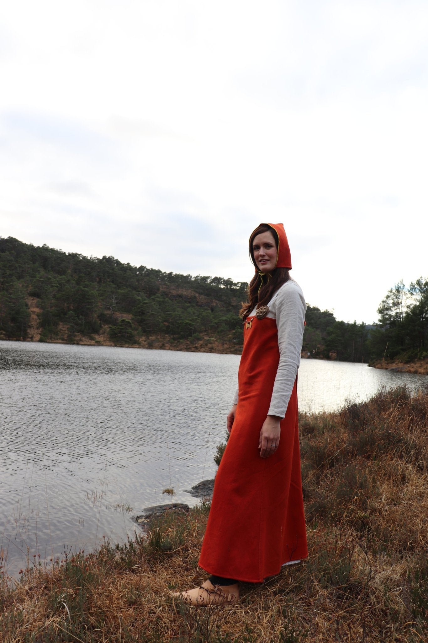 • FREYDIS • Hand - Sewn Viking Age Apron Dress in Green & Blue Shades | Premium Thin Twill Wool (290 g/m²) | Based on Haithabu Harbor Fragments H14A, H14B & Graves 159/1960, 182 - 185/1960 - MIMIRS SAUM