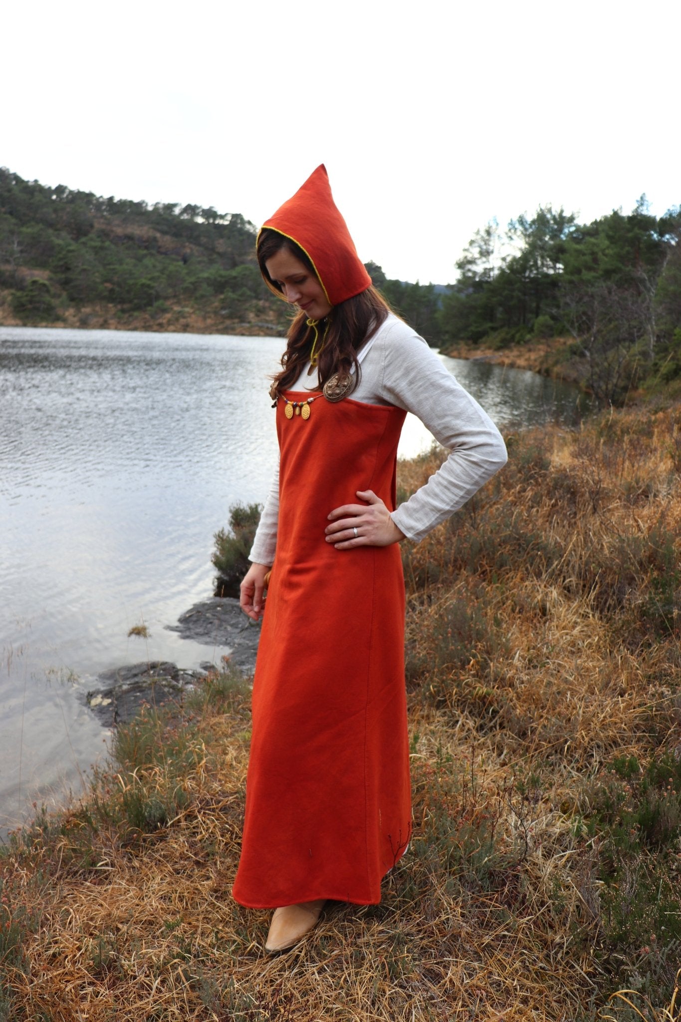 • FREYDIS • Hand - Sewn Viking Age Apron Dress in Green & Blue Shades | Premium Thin Twill Wool (290 g/m²) | Based on Haithabu Harbor Fragments H14A, H14B & Graves 159/1960, 182 - 185/1960 - MIMIRS SAUM