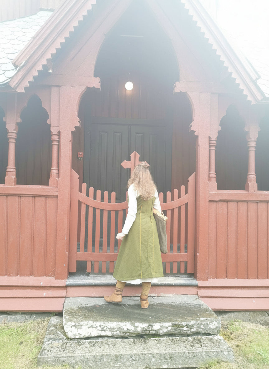 • FREYDIS • Viking Age Hedeby woolen Apron Dress - MIMIRS SAUM