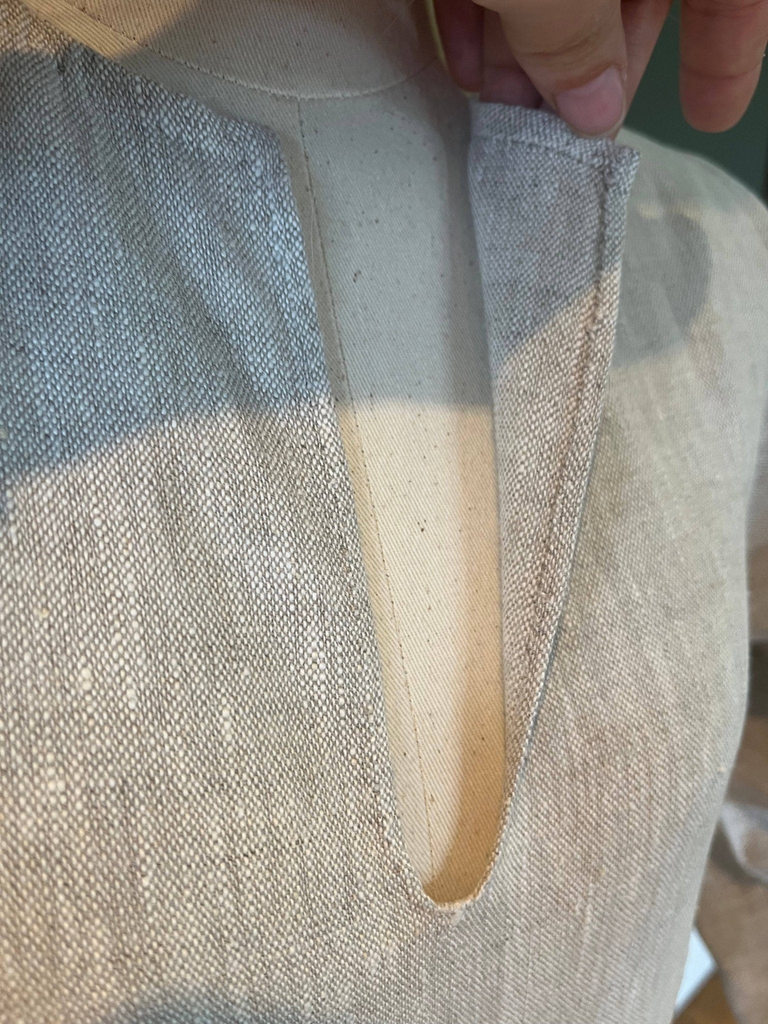 • RUNA • Viking Age Linen Dress with 2 gores (sides only) - MIMIRS SAUM