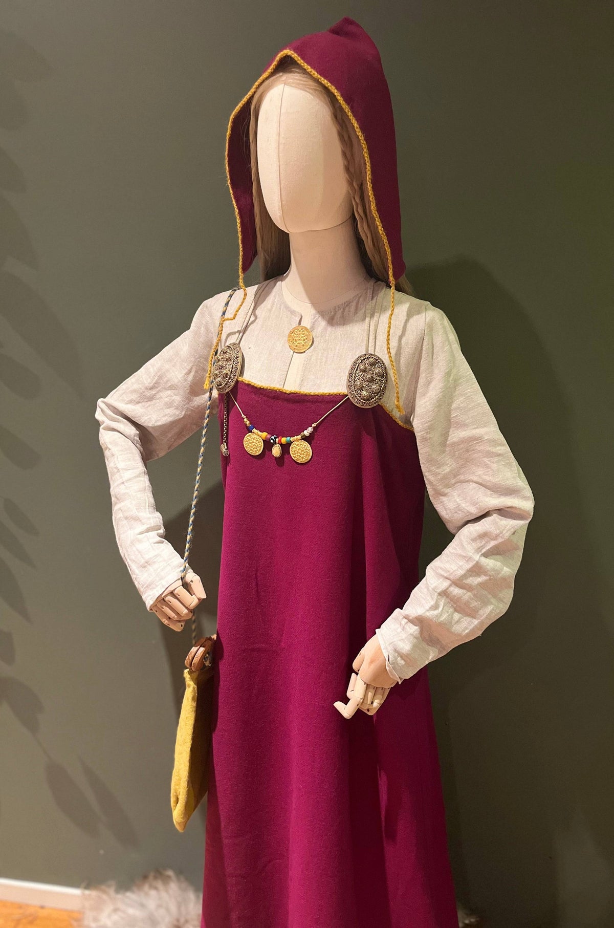 MIMIRS SAUM | Authentic Viking Age Clothing | Hand-Sewn Historical