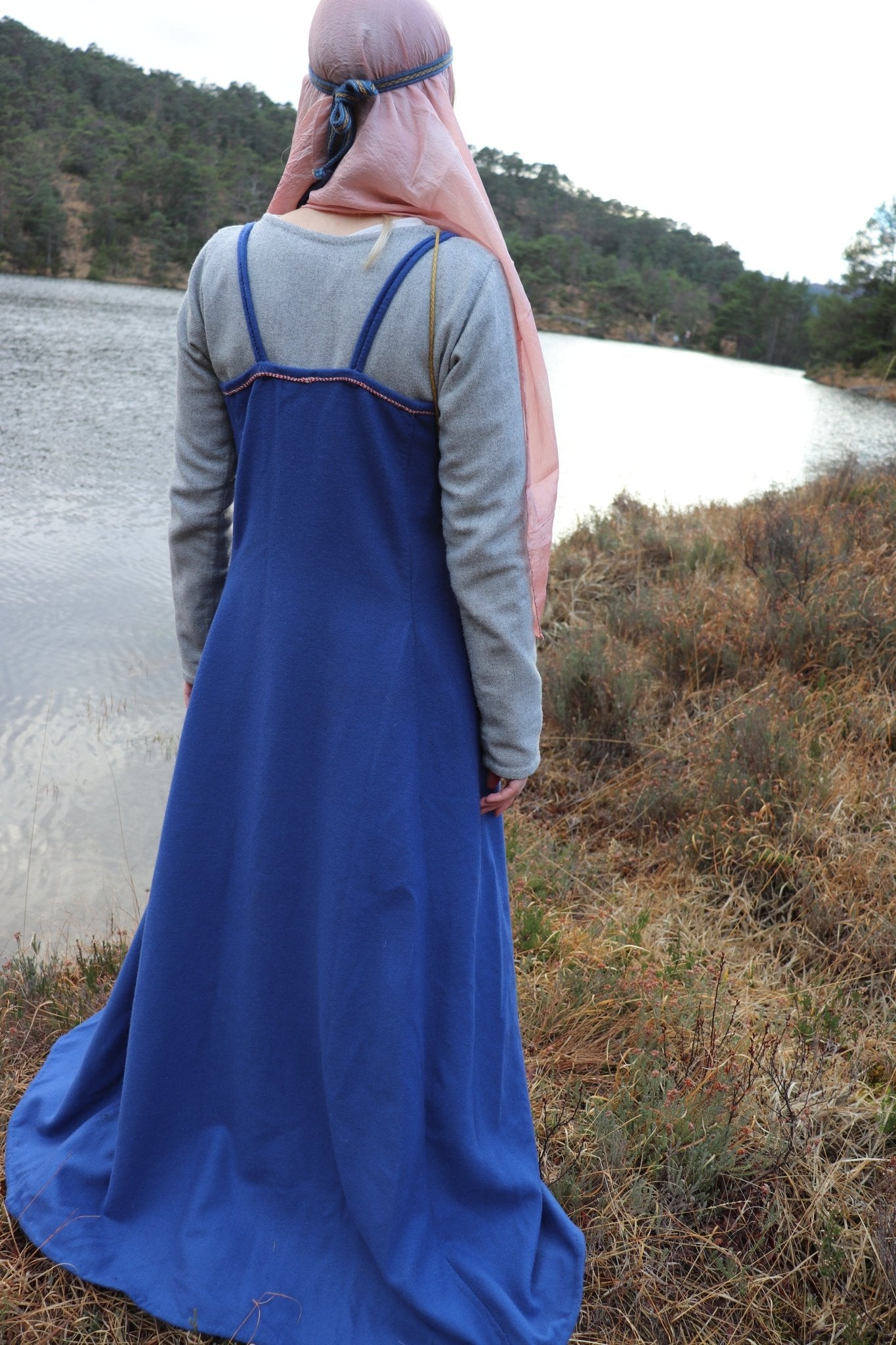 • ÅSA • Hand - Sewn Viking Age Four - Panel Apron Dress in Natural Shades | Premium Thin Twill Wool (290 g/m²) | Based on Finds from Birka, Haithabu, York & Dublin - MIMIRS SAUM