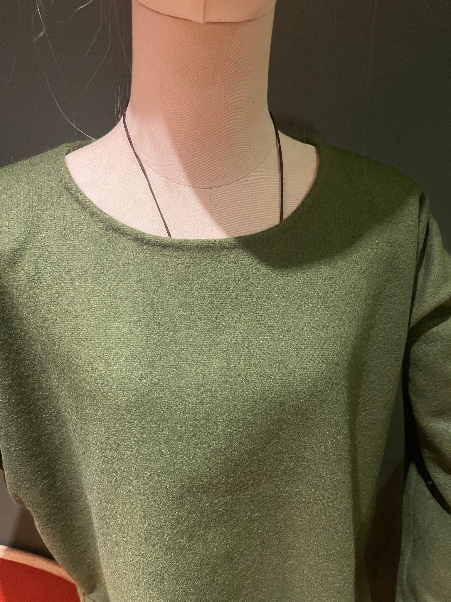 • ERIK • Hand - Sewn Viking Age Woolen Tunic with Two Gores in Thin Twill (290g/m²) - GREEN & BLUE Shades | Based on Birka Graves Bj.735, Bj.739, Bj.944, Bj.465, Bj.731, Bj.832, Bj.958 & Bj.968 - MIMIRS SAUM