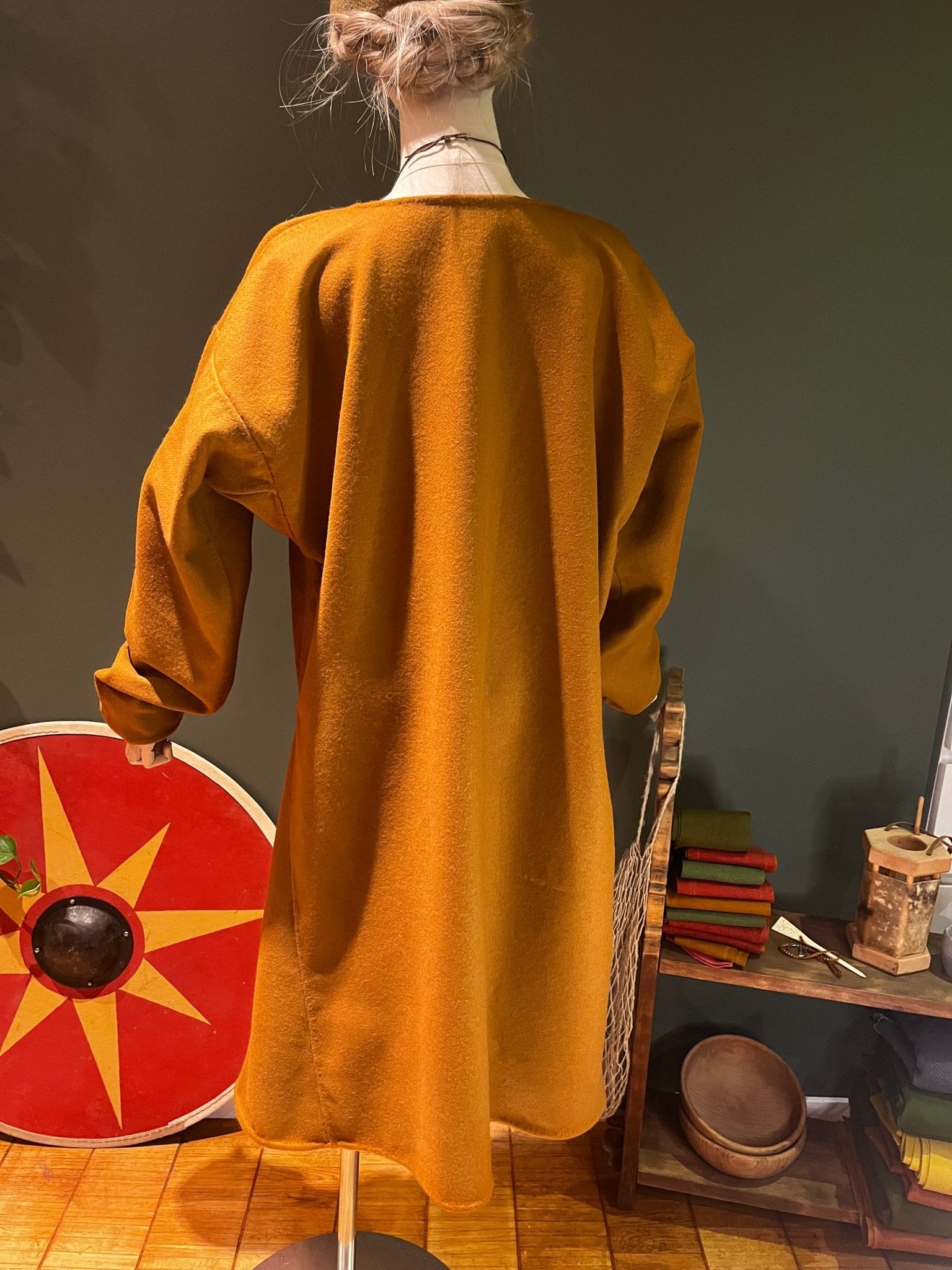 • ERIK • Viking Age Simple Woolen Tunic With 2 Gores - MIMIRS SAUM