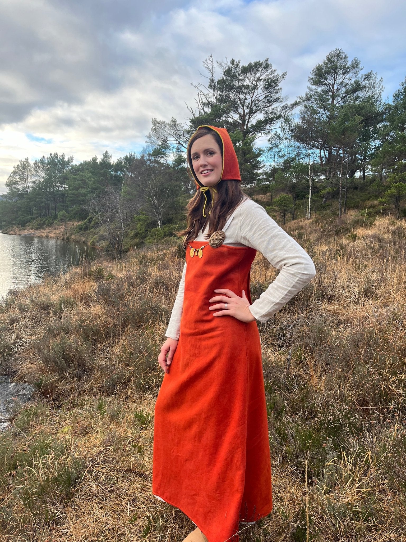 • FREYDIS • Viking Age Hedeby woolen Apron Dress - MIMIRS SAUM