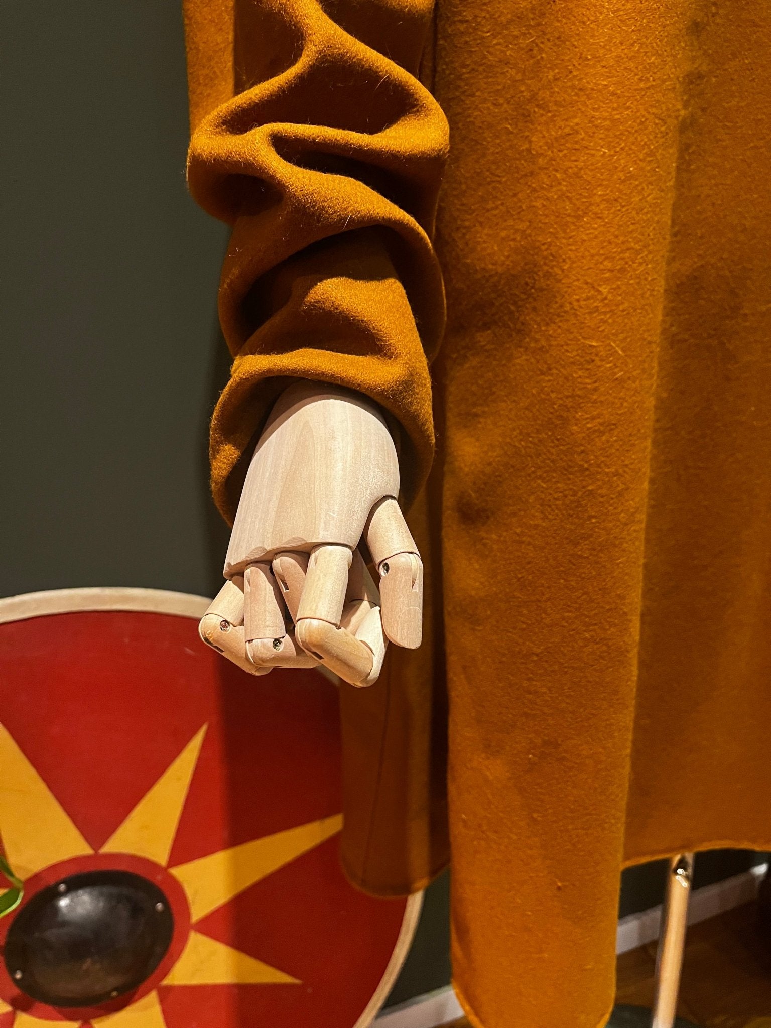 • GORM • Hand - Sewn Viking Age Woolen Tunic with Two Gores | Yellow & Red Shades, Thin Twill Wool (290g/m²) Based on Haithabu Fragments - MIMIRS SAUM